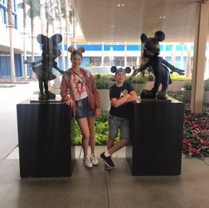 Meet your Posher, Lee